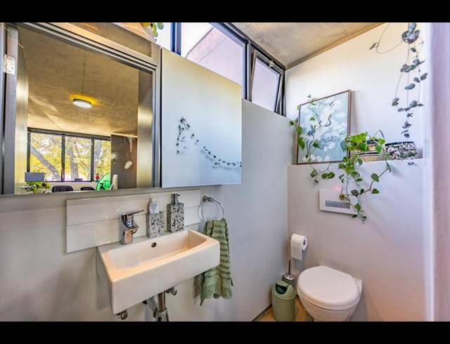 2 BEDROOM APARTMENT FOR SALE IN HAZELWOOD